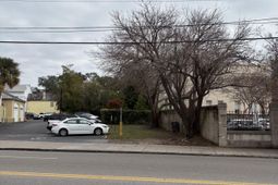 246 Meeting Street photo 4