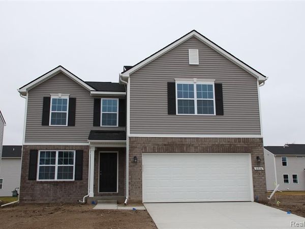 28181 Rollcrest, Farmington Hills, MI 48334