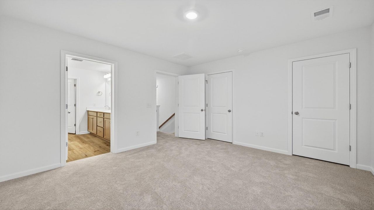 4633 Forest Hills Drive Photo 12