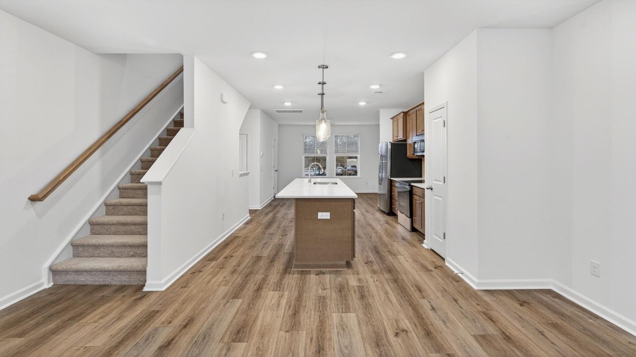 4633 Forest Hills Drive Photo 4