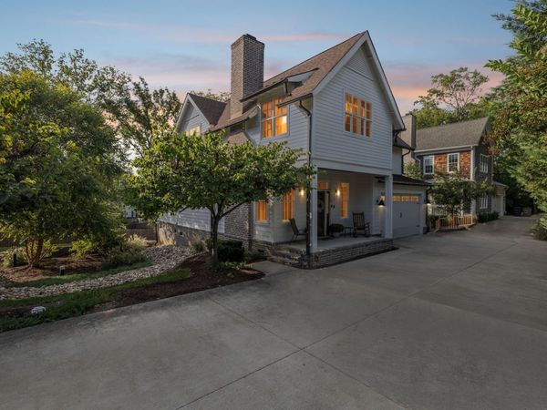 3304C Hobbs Rd, Nashville, TN 37215