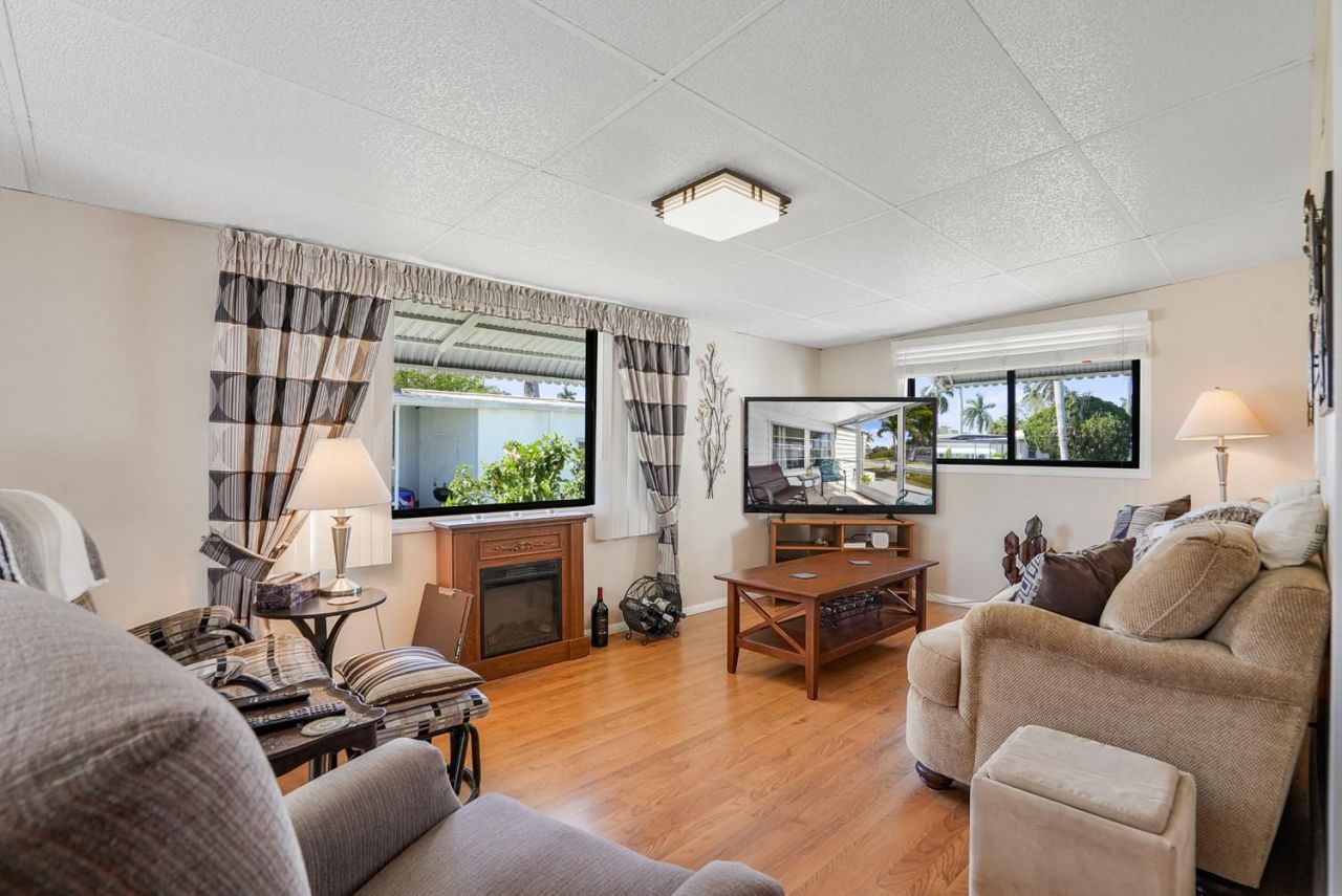 2001 SW 84th Avenue, Davie, FL 33324 Photo