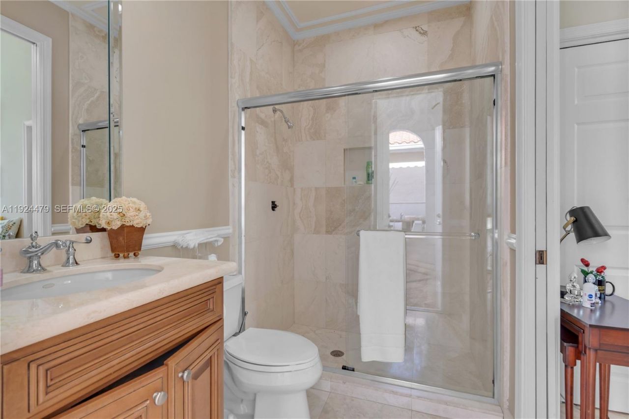 3942 194th Ln, Sunny Isles Beach, FL 33160 Photo