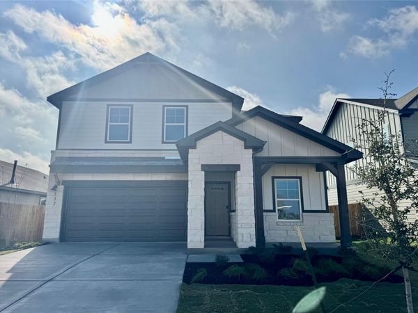 137 Boondoggle RDG, Cedar Creek, TX 78612