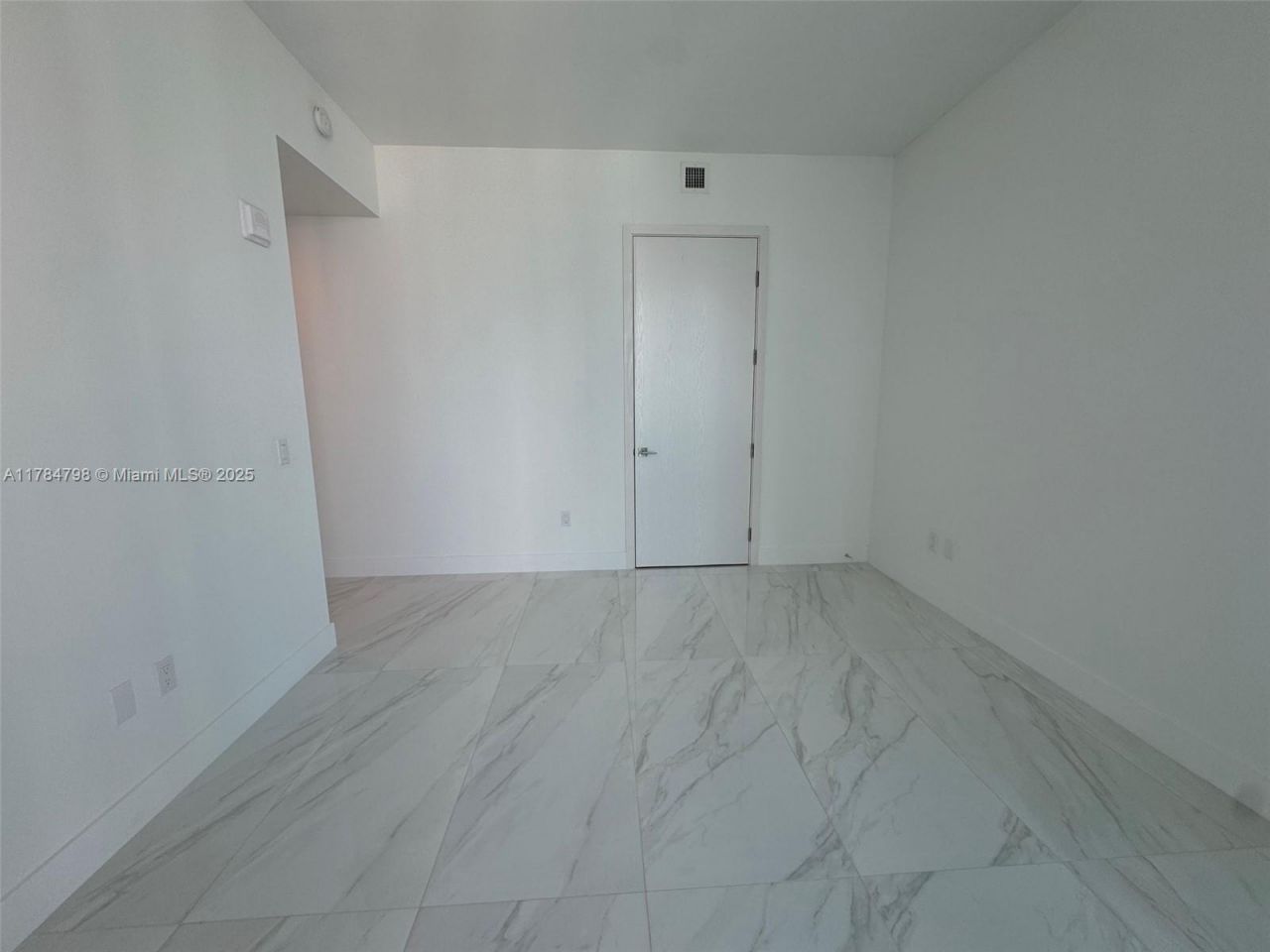 17550 Collins Ave, Unit 1005, Sunny Isles Beach, FL 33160 Photo