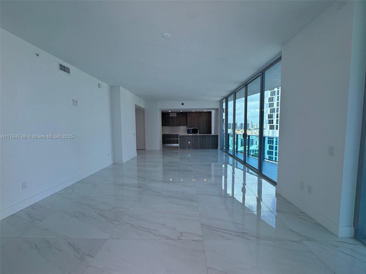 17550 Collins Ave, Unit 1005, Sunny Isles Beach, FL 33160 Photo