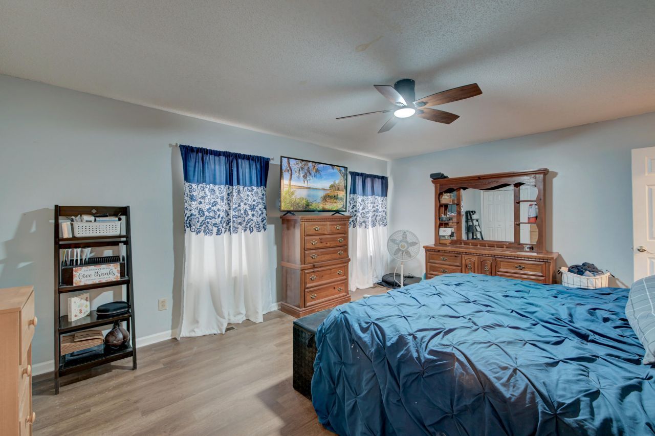 1016 Maidstone Drive Photo 13