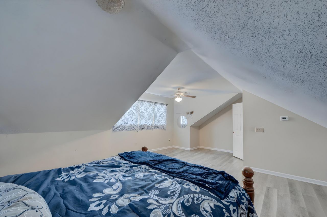 1016 Maidstone Drive Photo 22