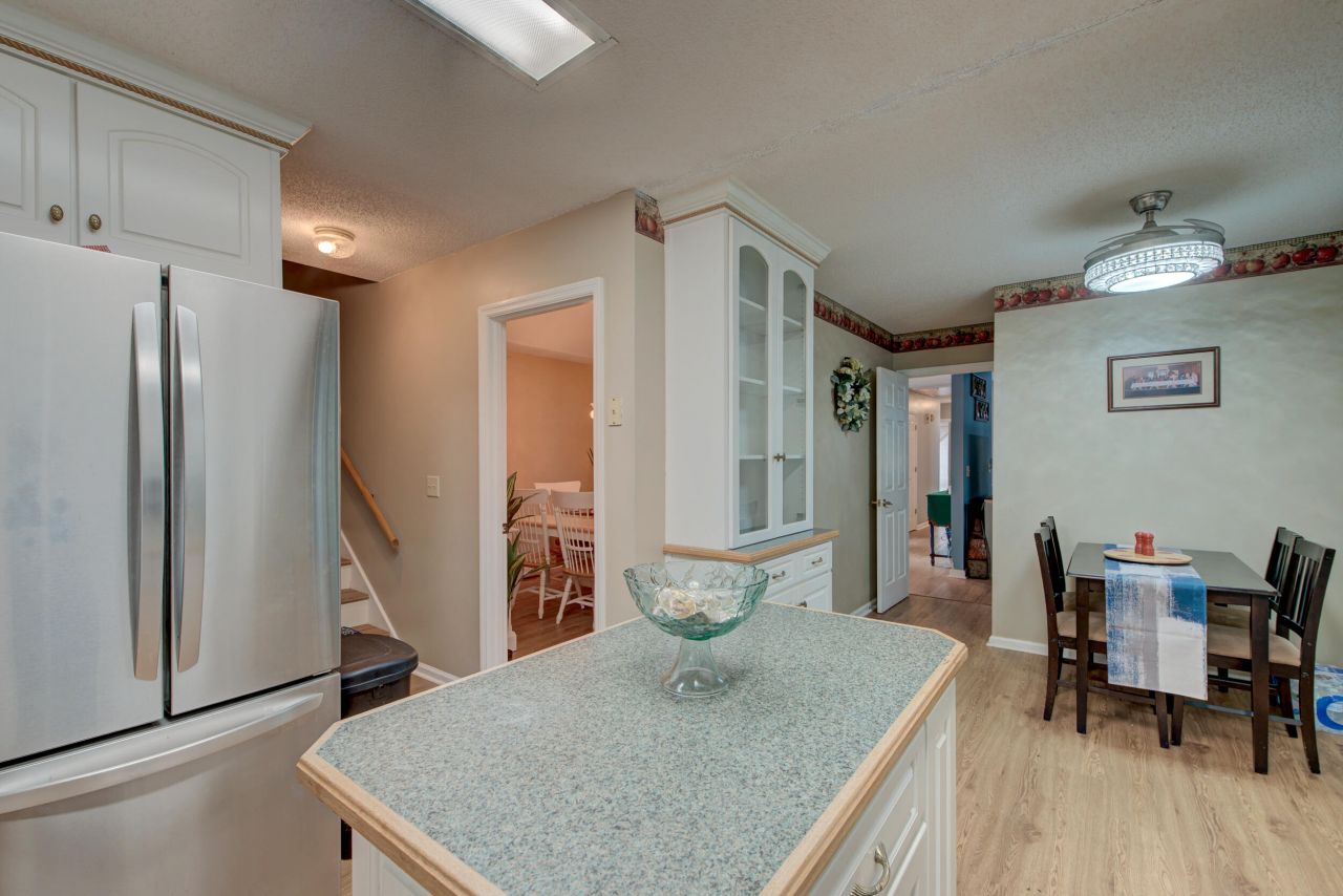 1016 Maidstone Drive Photo 30