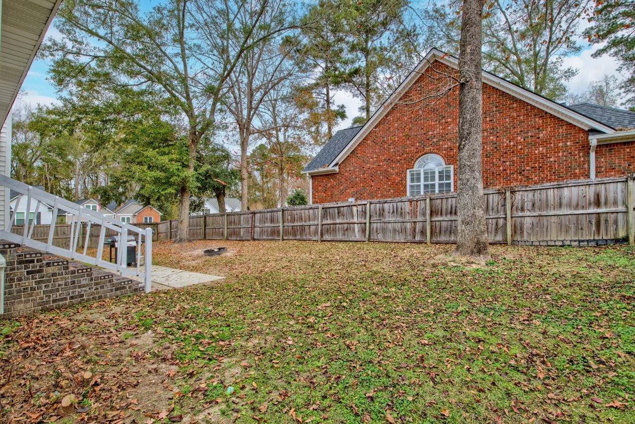 1016 Maidstone Drive Photo 37