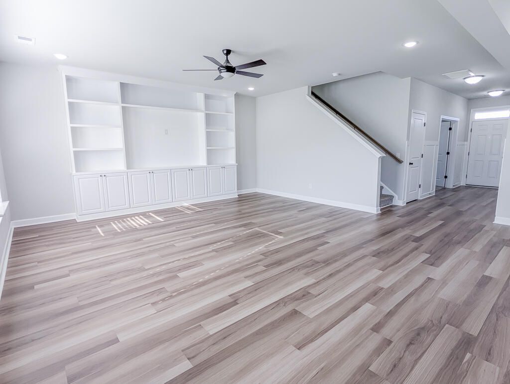 433 Carrara Drive Photo 17