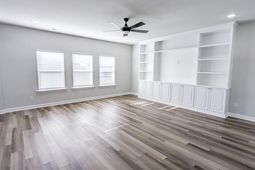 433 Carrara Drive photo 4