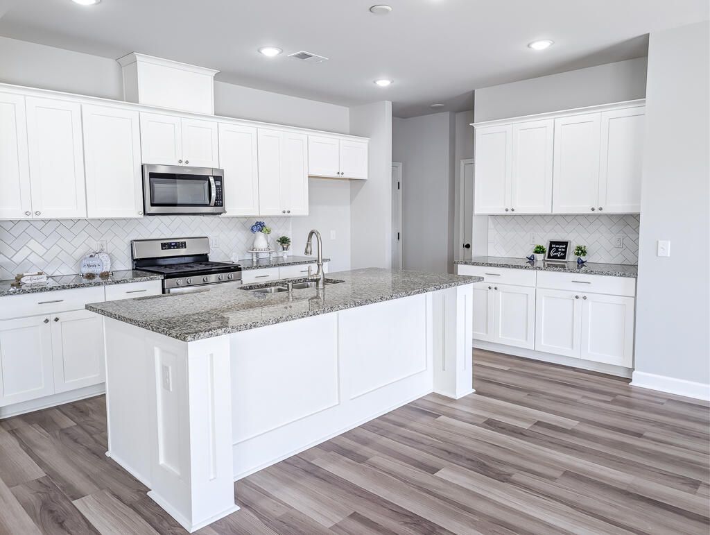 433 Carrara Drive Photo 6