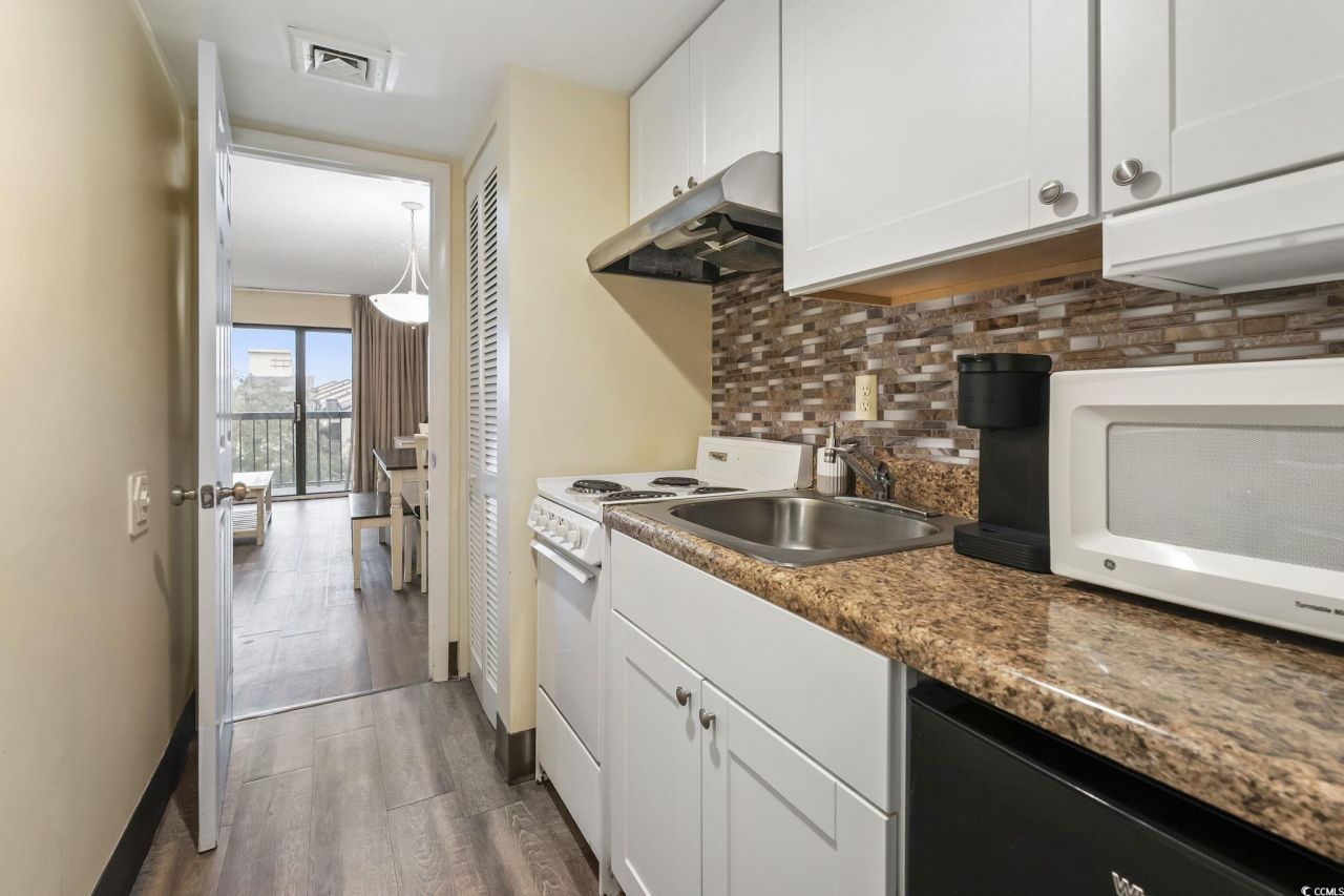 210 75th Ave N Photo 10