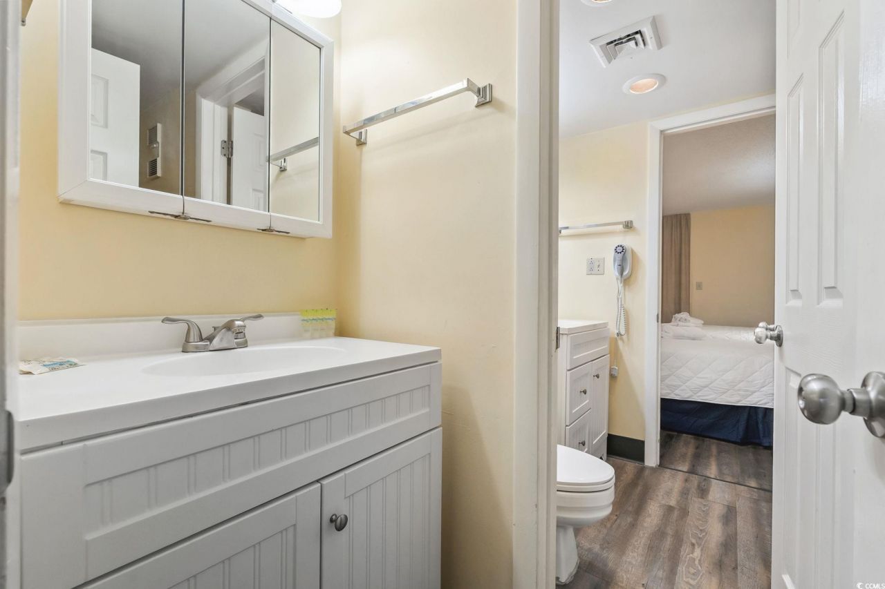 210 75th Ave N Photo 8