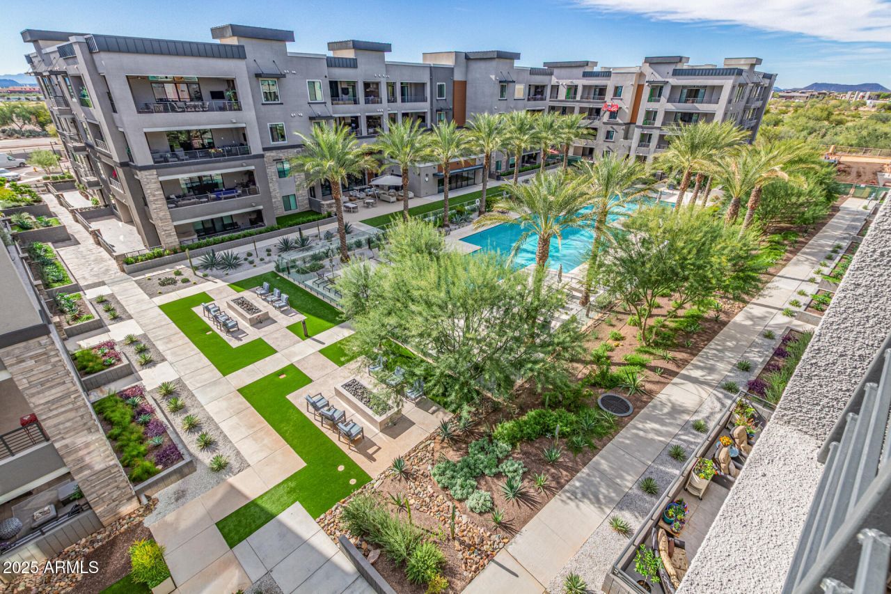 5250 E Deer Valley Drive, Unit 450, Phoenix, AZ 85054 Main Photo