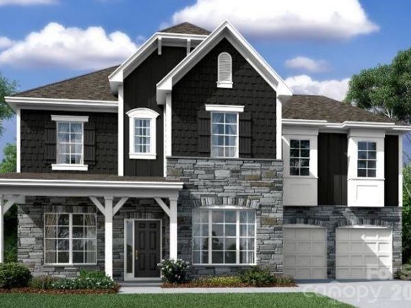 10225 Whitaker Pointe Drive, Huntersville, NC 28078