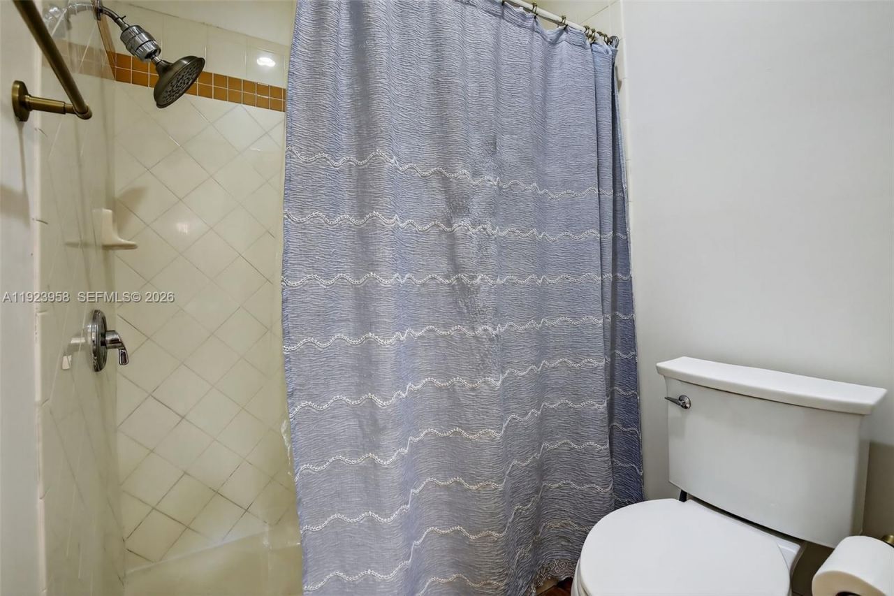 13174 NW 9th Ct, Pembroke Pines, FL 33028 Photo