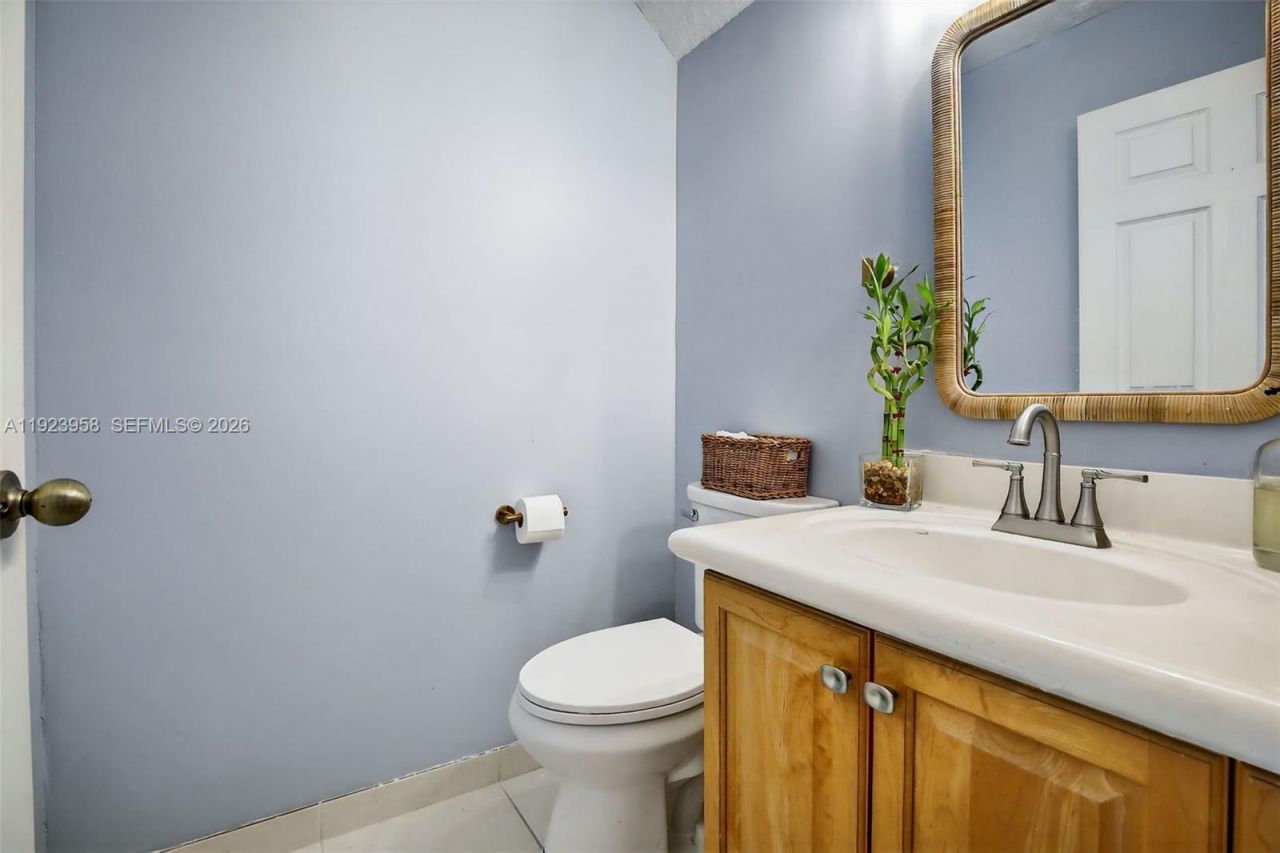 13174 NW 9th Ct, Pembroke Pines, FL 33028 Photo