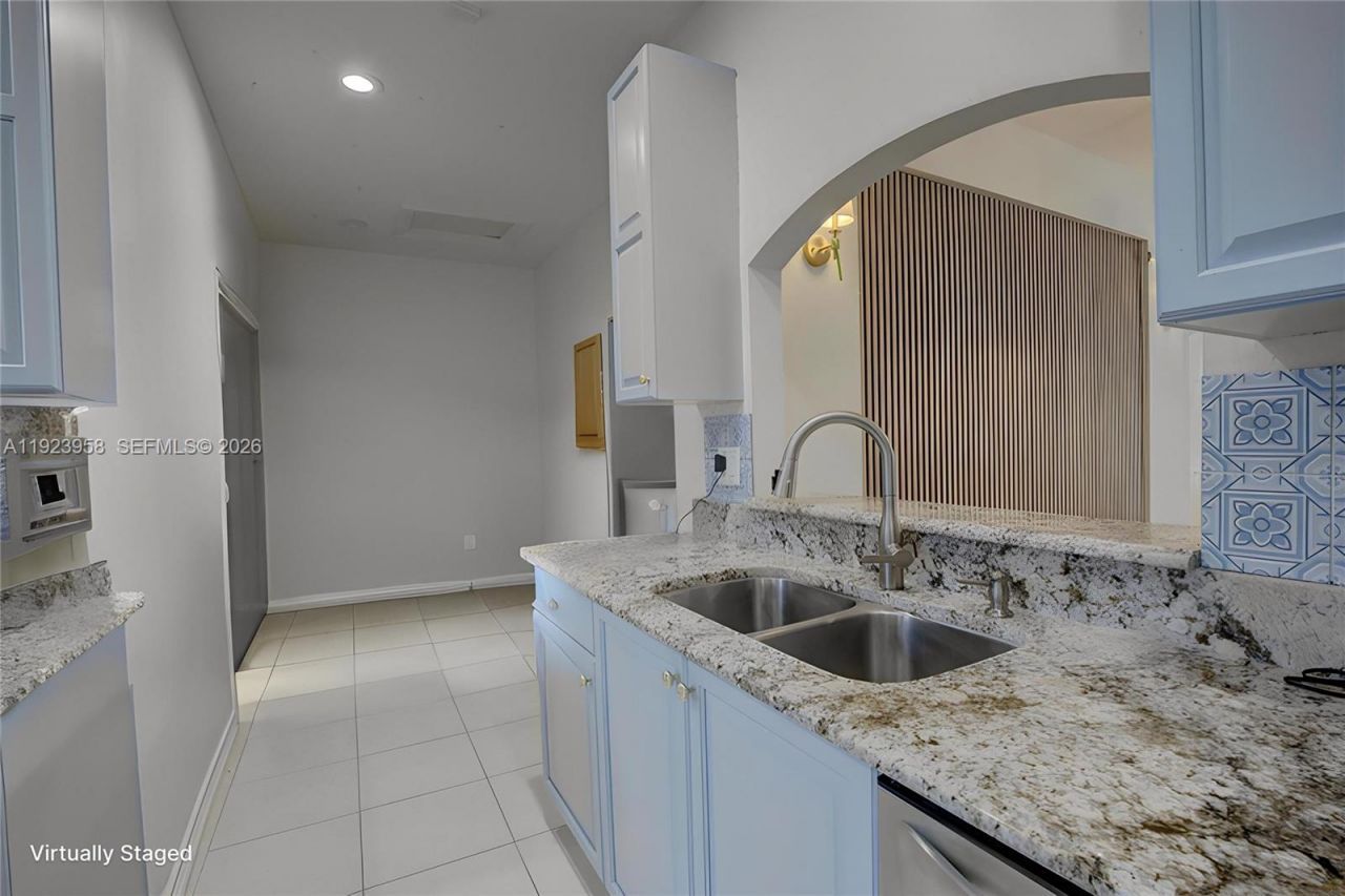 13174 NW 9th Ct, Pembroke Pines, FL 33028 Photo