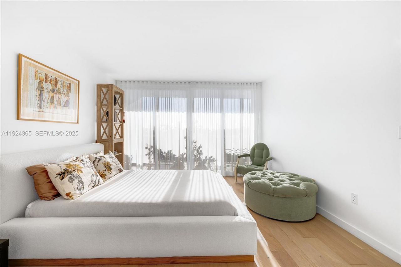 1800 Sunset Harbour Dr, Unit 803, Miami Beach, FL 33139 Photo