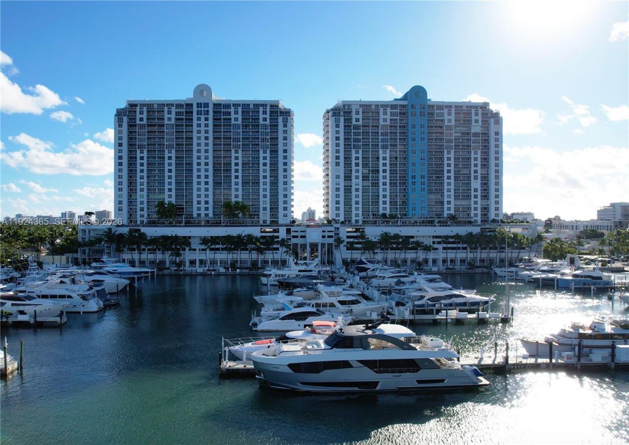 1800 Sunset Harbour Dr, Unit 803, Miami Beach, FL 33139 Photo