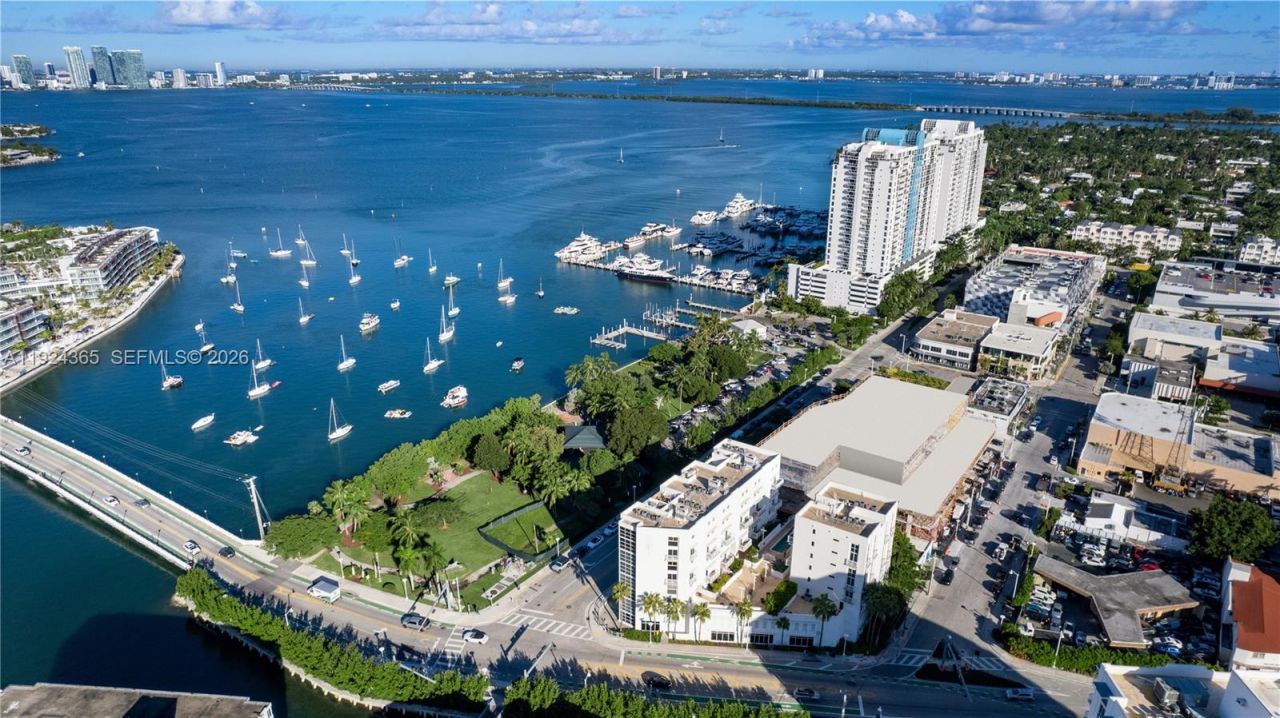 1800 Sunset Harbour Dr, Unit 803, Miami Beach, FL 33139 Photo