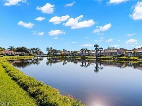 3144 Andorra CT, Naples, FL 34109