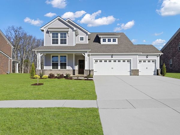 1218 Tucker Drive, Lebanon, TN 37087