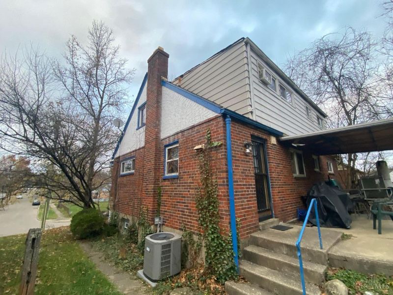 1197 Toluca Court, Cincinnati, OH 45224 Photo 8