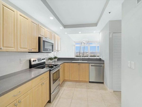 988 BLVD OF THE ARTS, Unit 115, SARASOTA, FL 34236