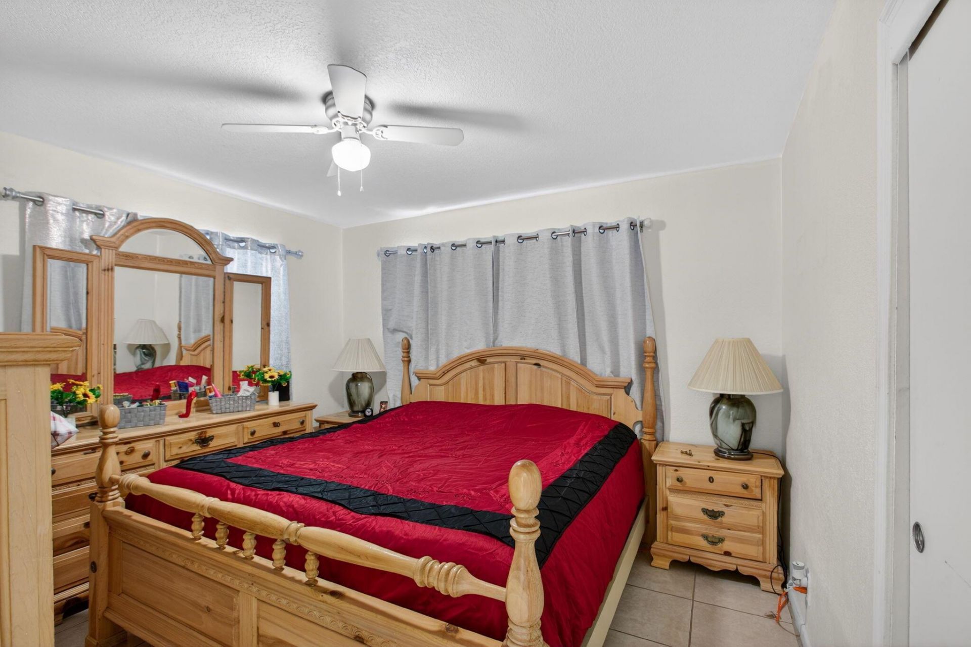 621 50th Street, West Palm Beach, FL 33407 Photo