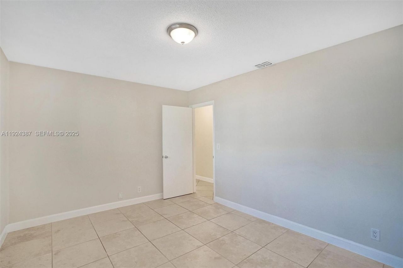 470 NW 46th Ave, Plantation, FL 33317 Photo