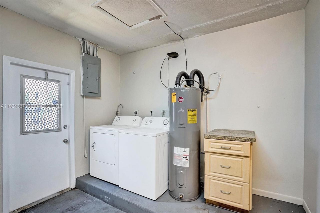 470 NW 46th Ave, Plantation, FL 33317 Photo