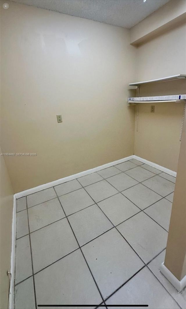 1520 Whitehall Dr, Unit 101, Davie, FL 33324 Photo