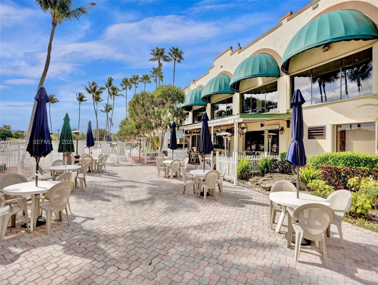 1520 Whitehall Dr, Unit 101, Davie, FL 33324 Photo