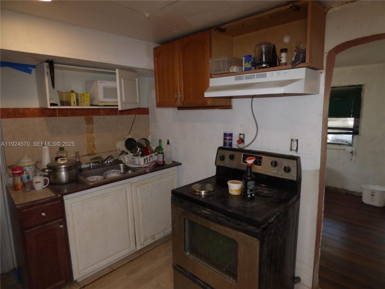 408 NW 97th St, Miami, FL 33150 Photo