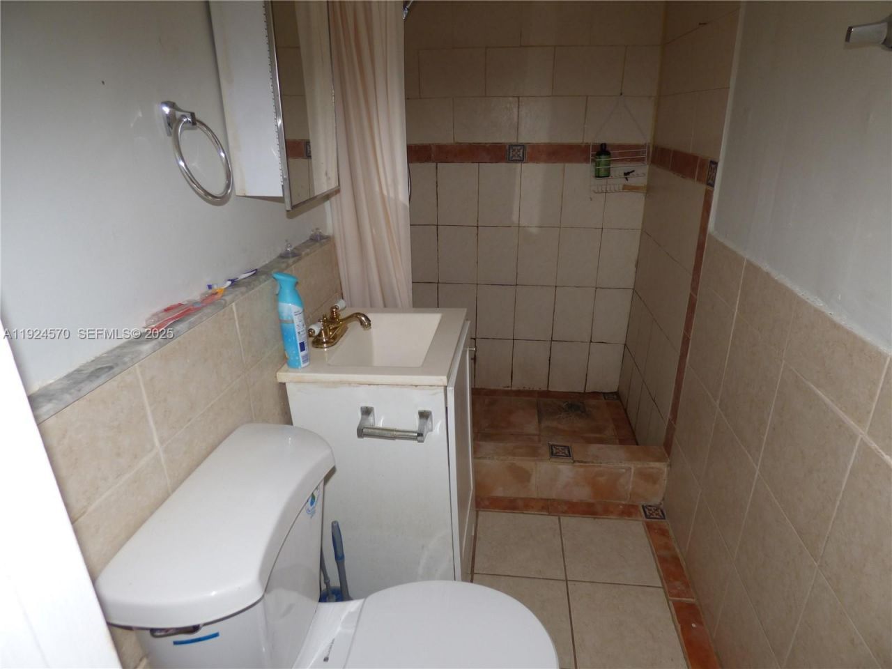 408 NW 97th St, Miami, FL 33150 Photo