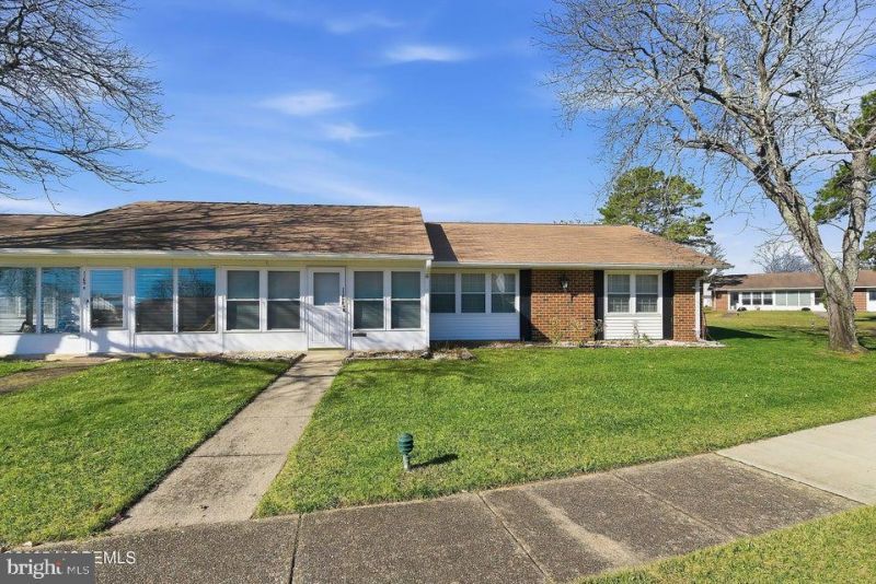 1169 B Clydebank Court, Lakewood, NJ 08701 Main Photo