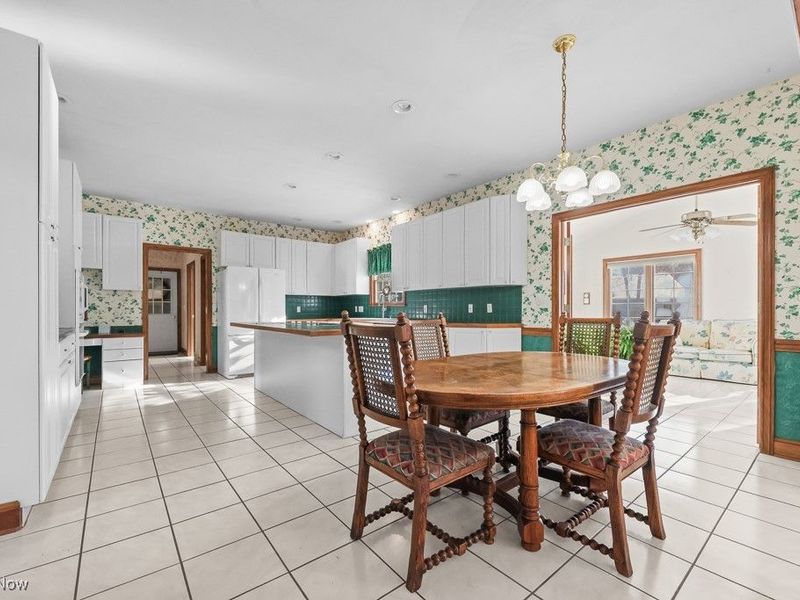 856 Birchwood Drive, Alliance, OH 44601 Photo 13