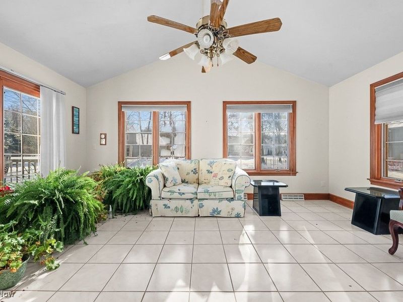 856 Birchwood Drive, Alliance, OH 44601 Photo 14