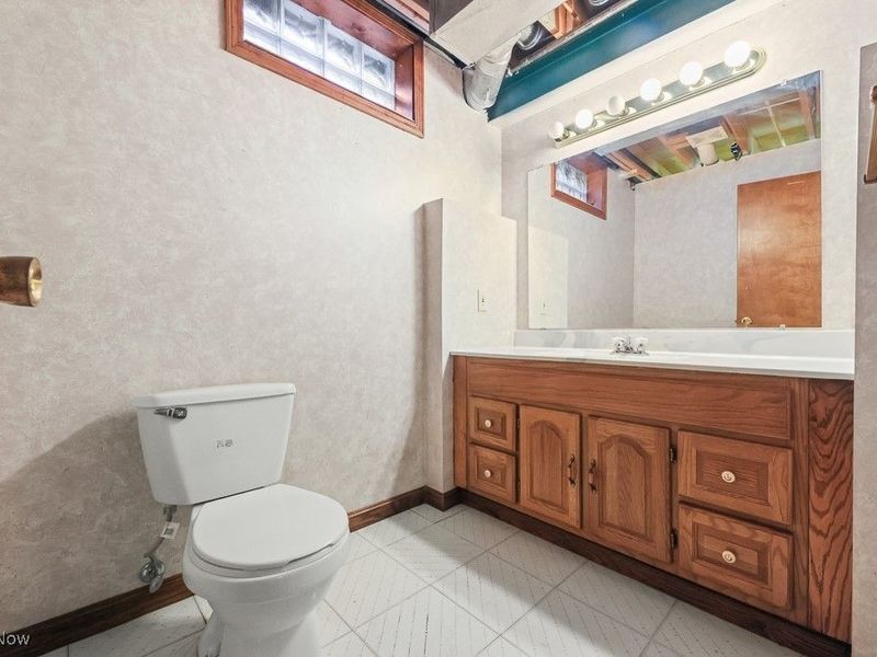 856 Birchwood Drive, Alliance, OH 44601 Photo 22