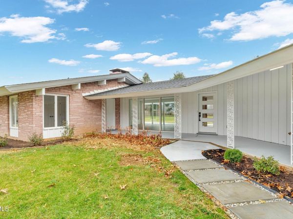 2911 West Walnut Street, Johnson City, TN 37604