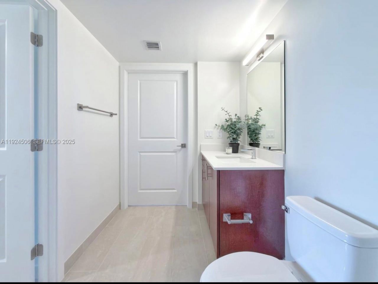 11239 NW 4th Ter, Unit 131, Sweetwater, FL 33172 Photo