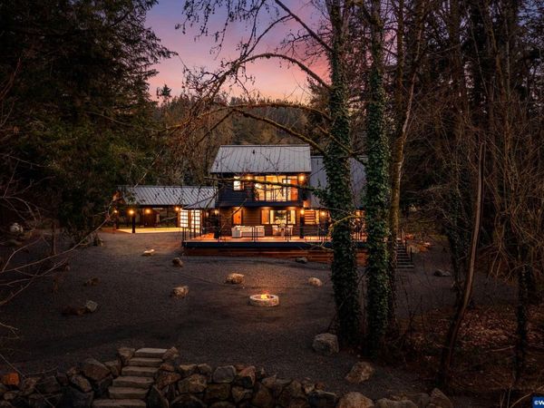 6057 Peaceful Ln, Silverton, OR 97381