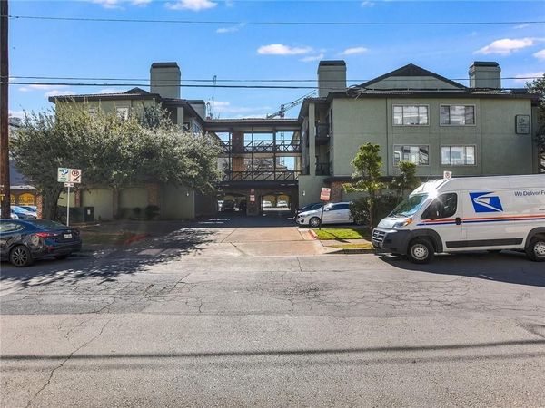 807 W 25th ST, Unit 310, Austin, TX 78705