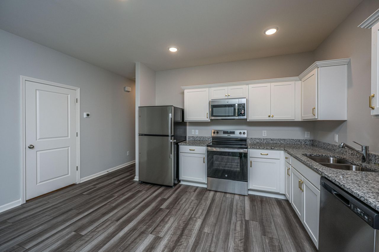 1201 Scarlett Maple Street Photo 13