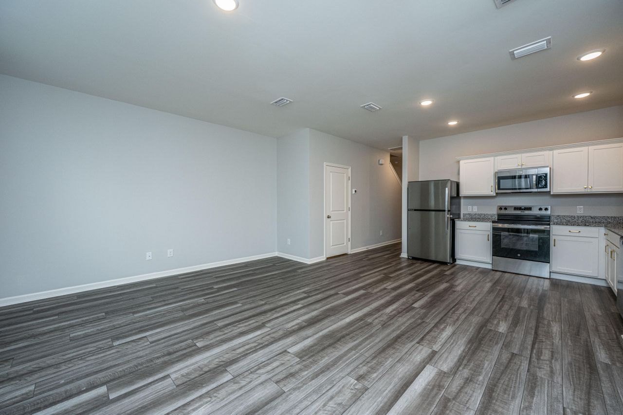 1201 Scarlett Maple Street Photo 14