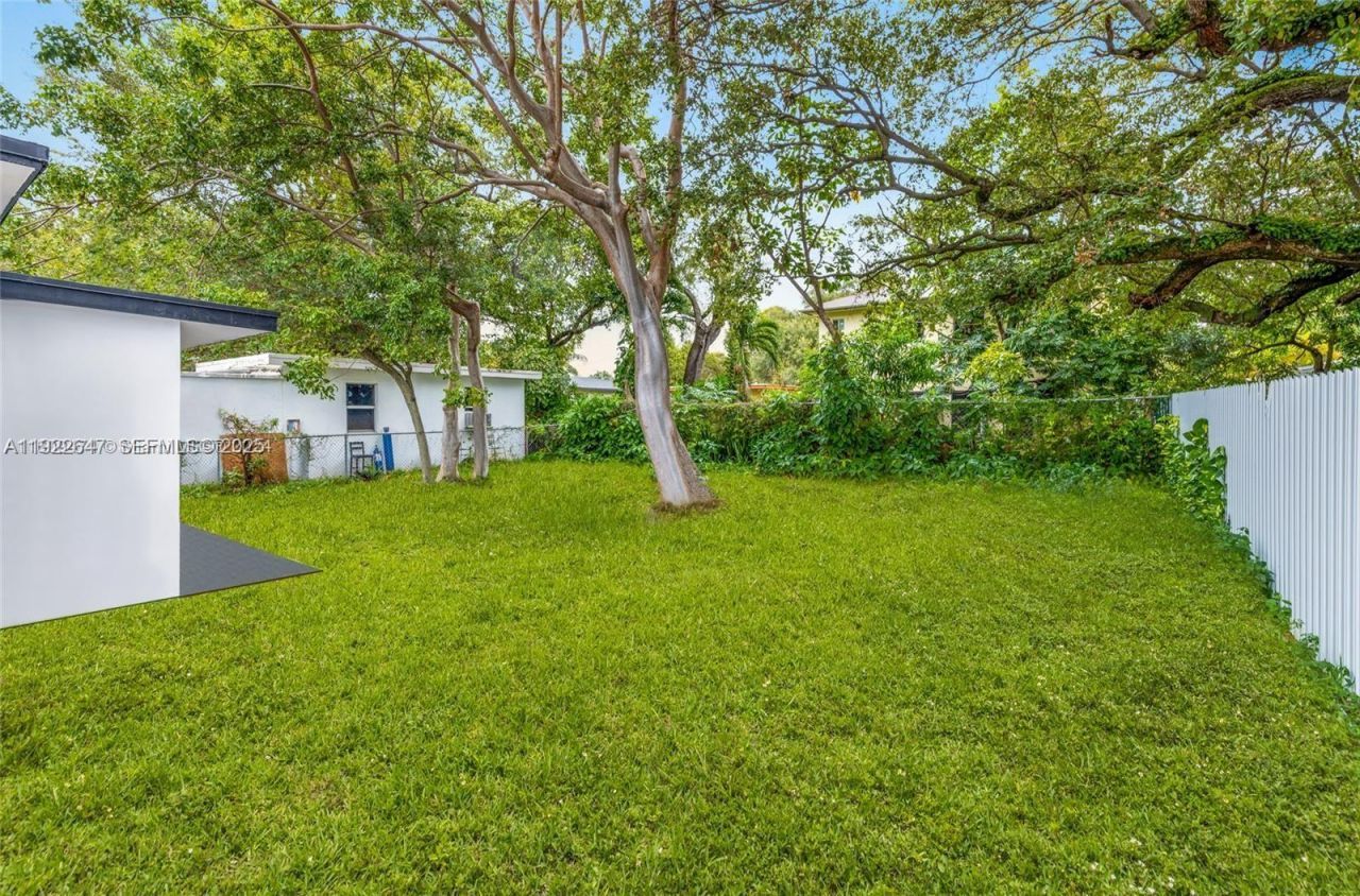 5509 NW 5th Ct, Unit 5511, Miami, FL 33127 Photo