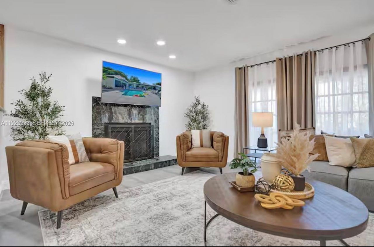 11155 SW 40th St, Davie, FL 33328 Photo